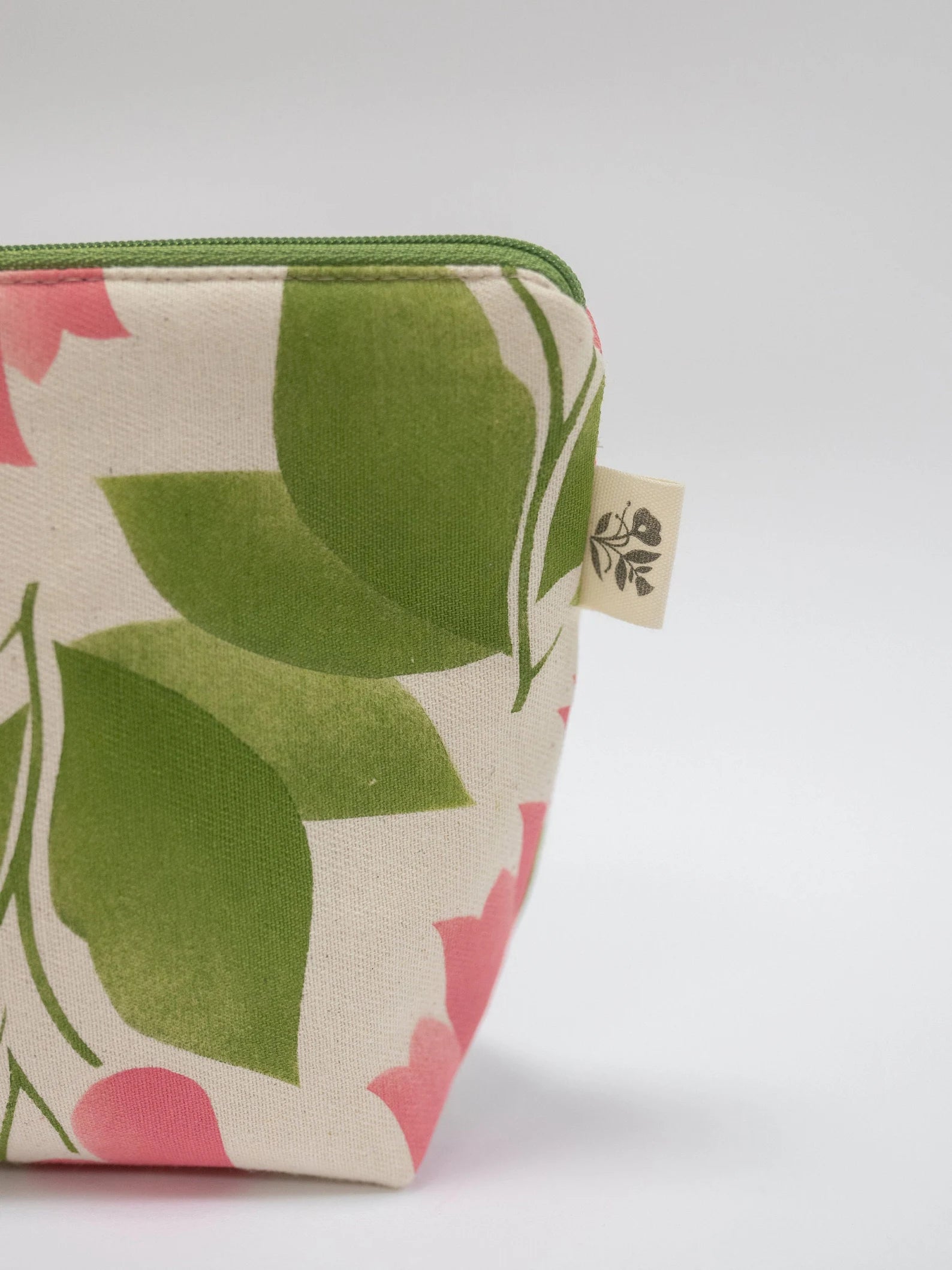 Ada - Toiletry Bag